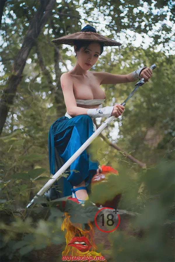 Nữ kiếm hiệp Trung Quốc ngực đẹp 4
